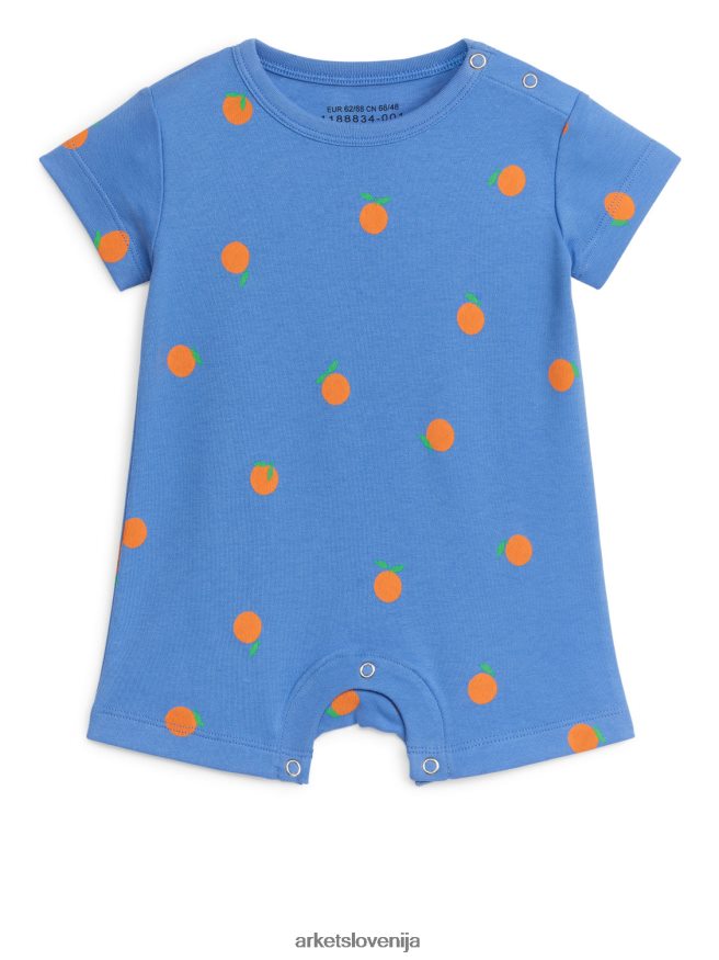 oblačila sl ARKET otroci kratke hlače iz džersija modra/oranžna 6X02XV1695