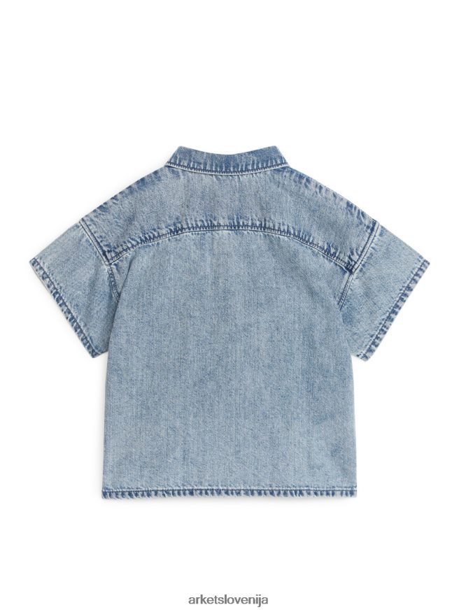 oblačila sl ARKET otroci denim srajca s kratkimi rokavi prašno modra 6X02XV1495